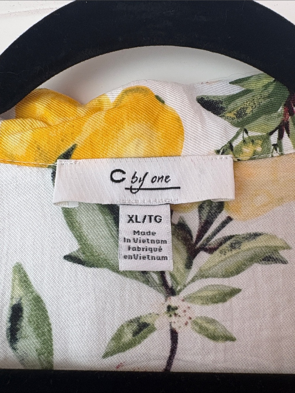 C by One Fruit Print Button-Down Shirt Size XL - Picture 4 of 9